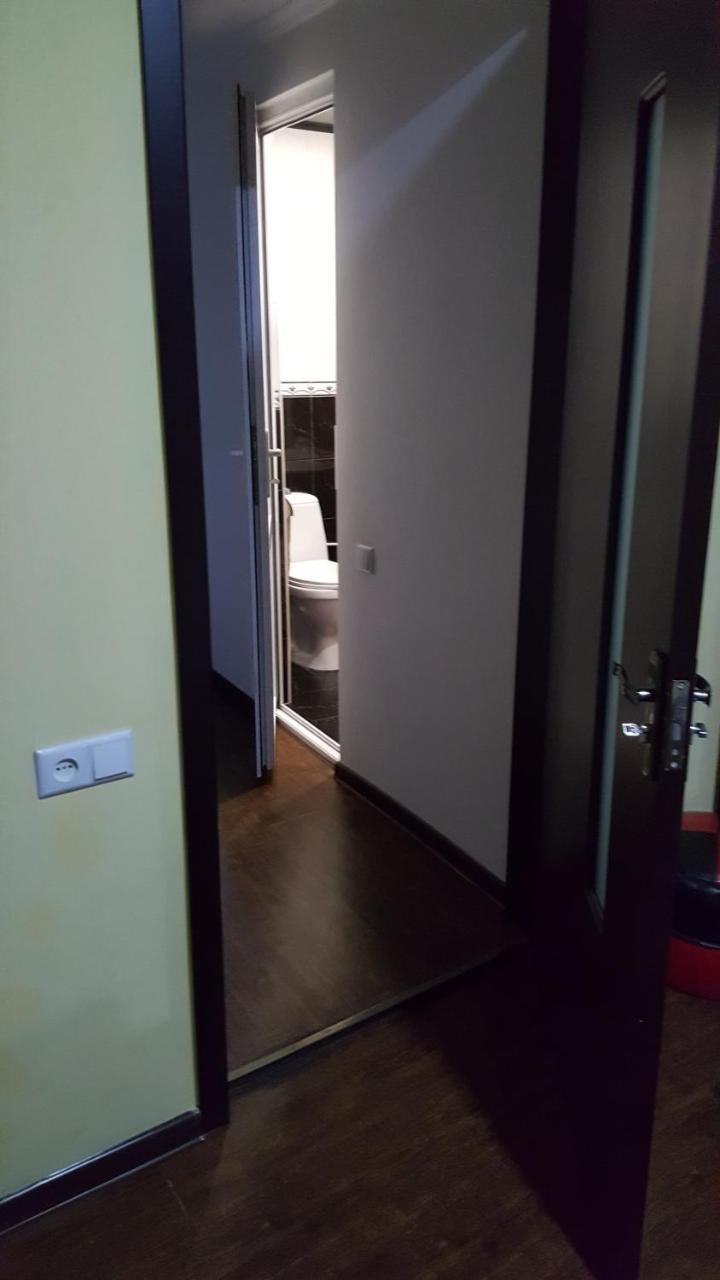 تبليسي Guesthouse Different المظهر الخارجي الصورة