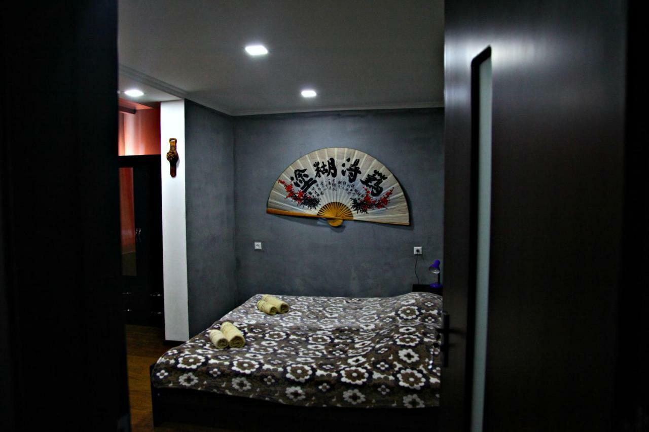 تبليسي Guesthouse Different المظهر الخارجي الصورة