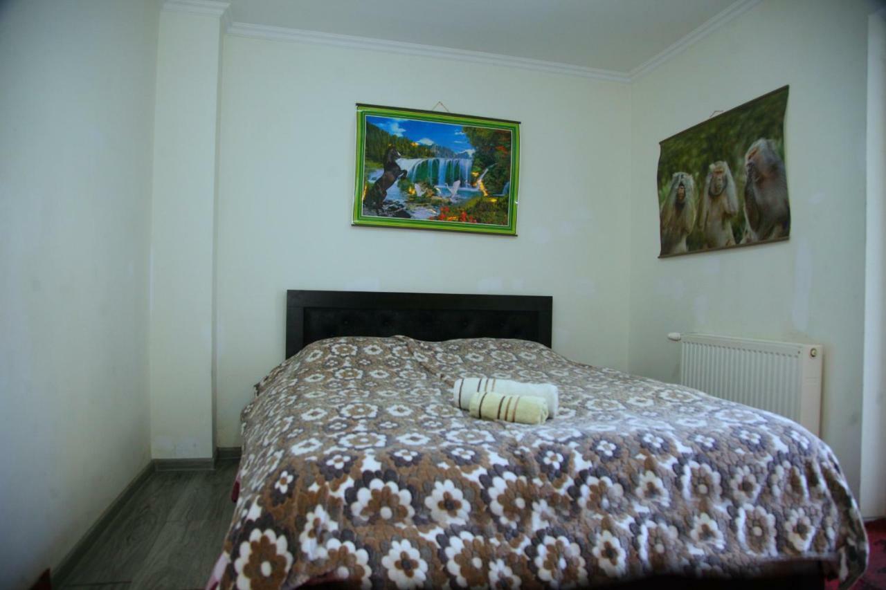 تبليسي Guesthouse Different المظهر الخارجي الصورة