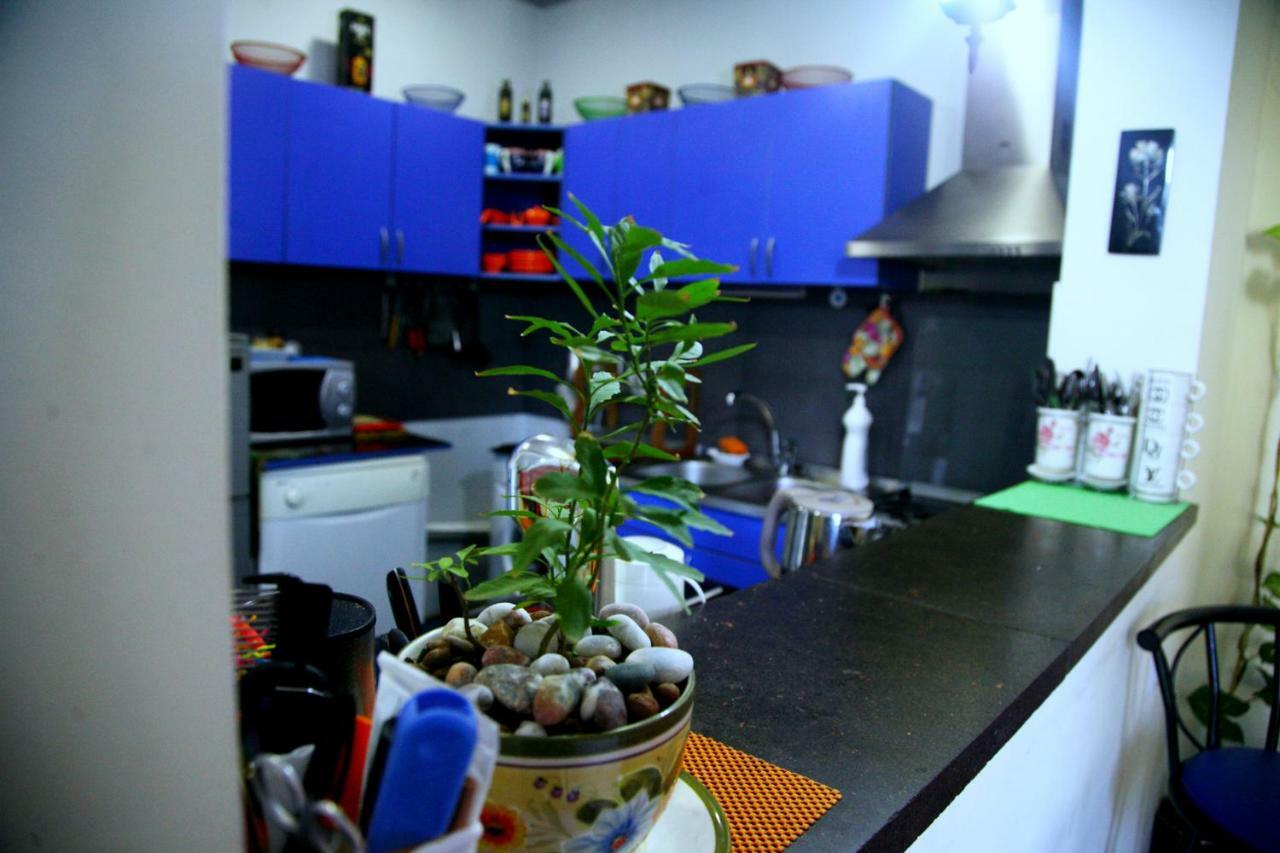 تبليسي Guesthouse Different المظهر الخارجي الصورة