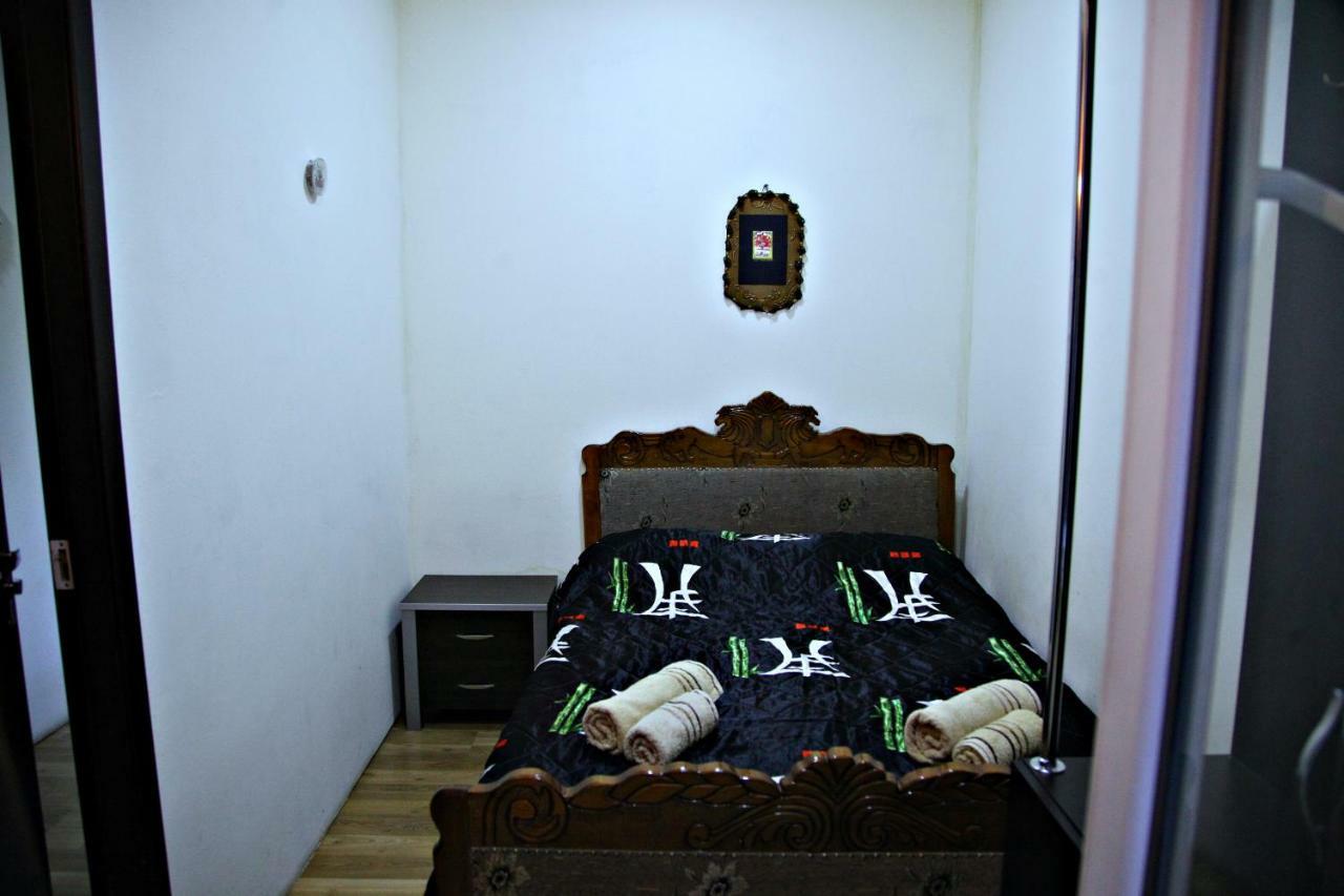 تبليسي Guesthouse Different المظهر الخارجي الصورة