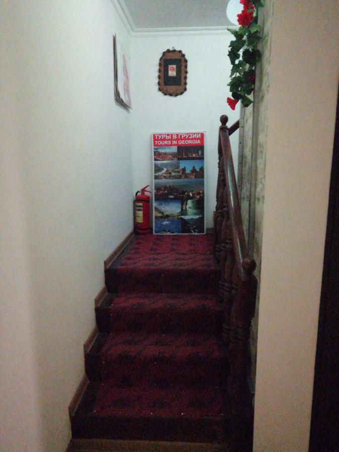 تبليسي Guesthouse Different المظهر الخارجي الصورة